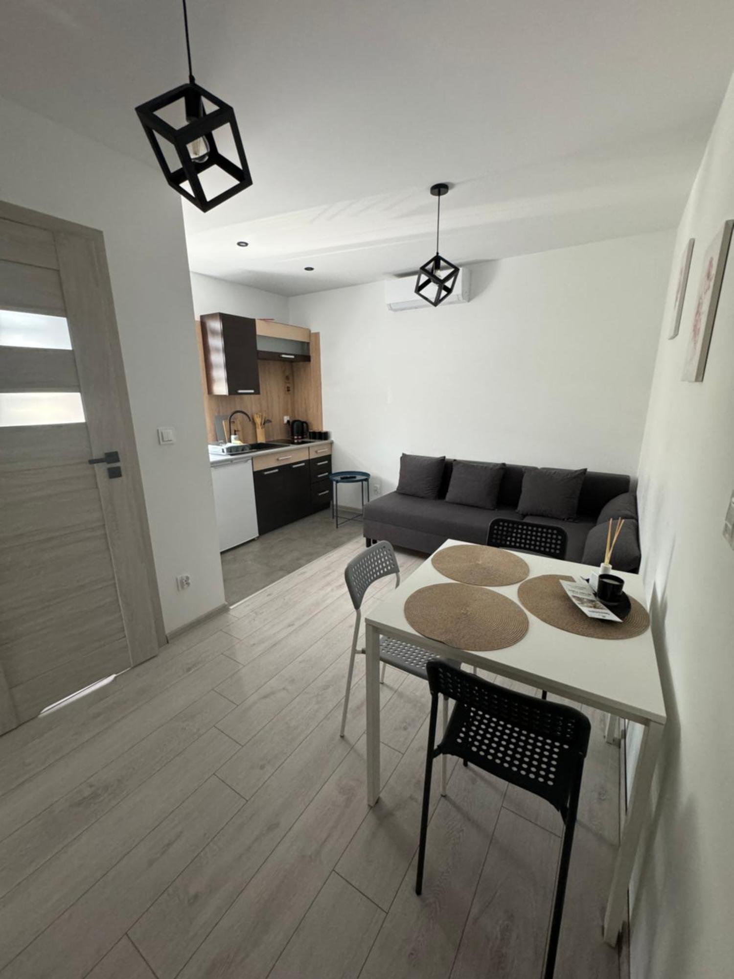 Happy House *